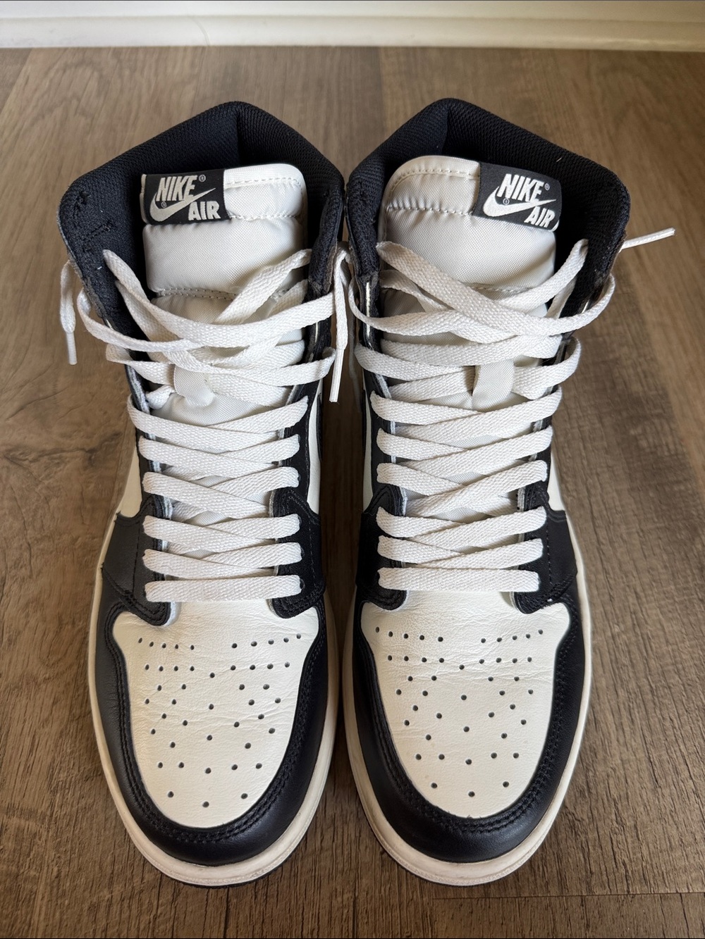 Nike | Air Jordan 1 Retro High OG “Dark Mocha” - Picture 2 of 5